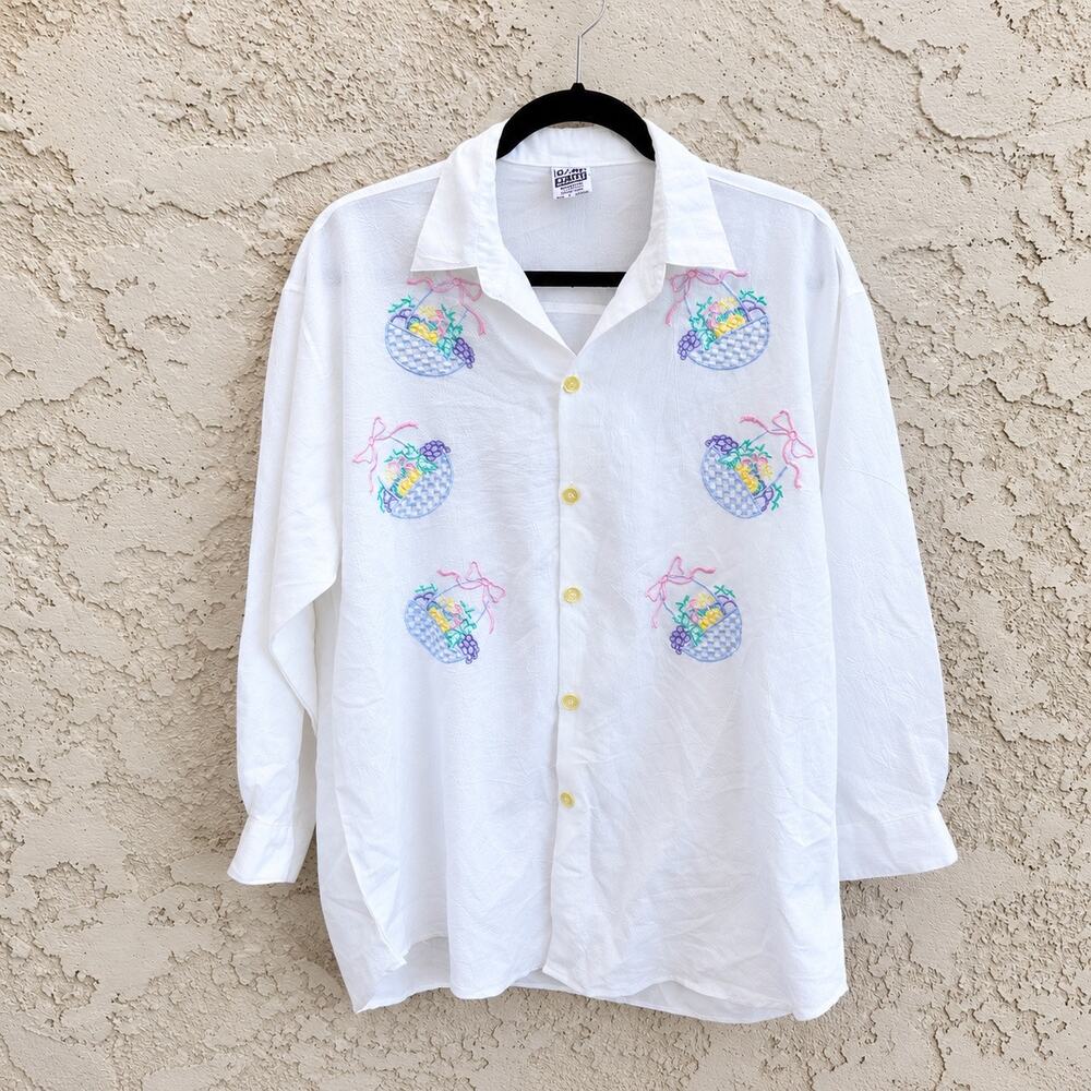 Vintage Easter Basket Embroidered Button Down Shirt Women’s XL
